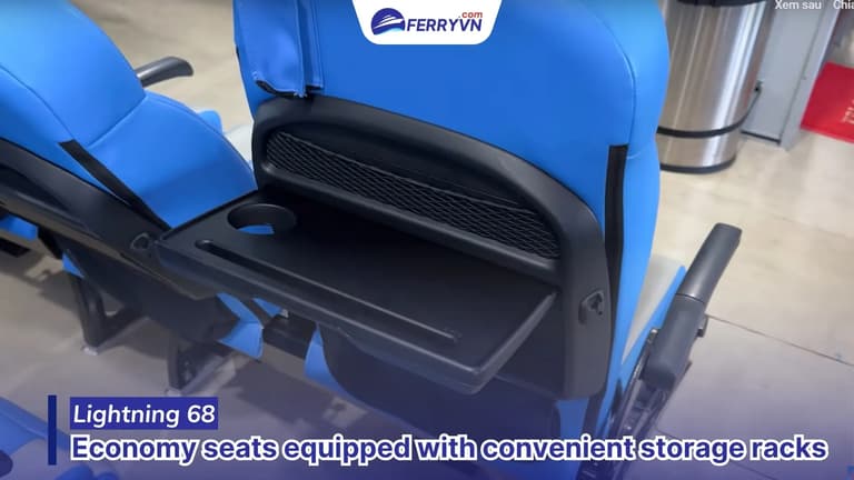 economy seat with convenient storage compartment