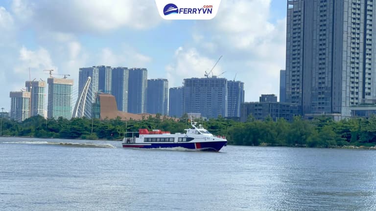 Greenlines-DP delivers a smooth and comfortable journey