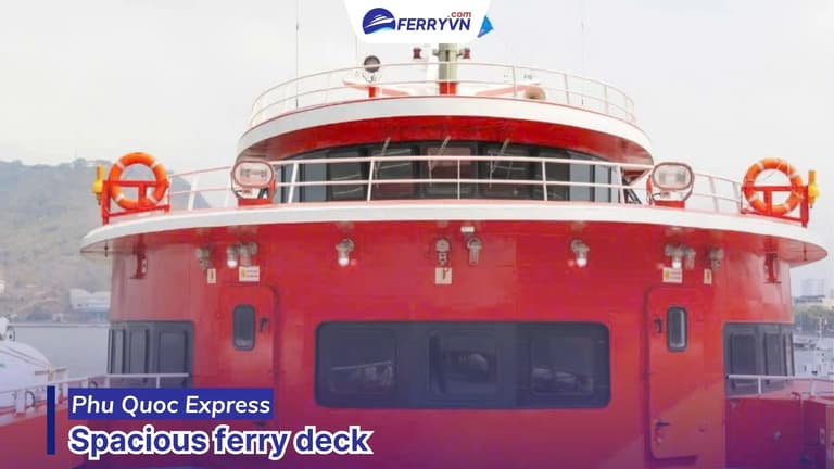 rach gia phu quoc ferry spacious deck
